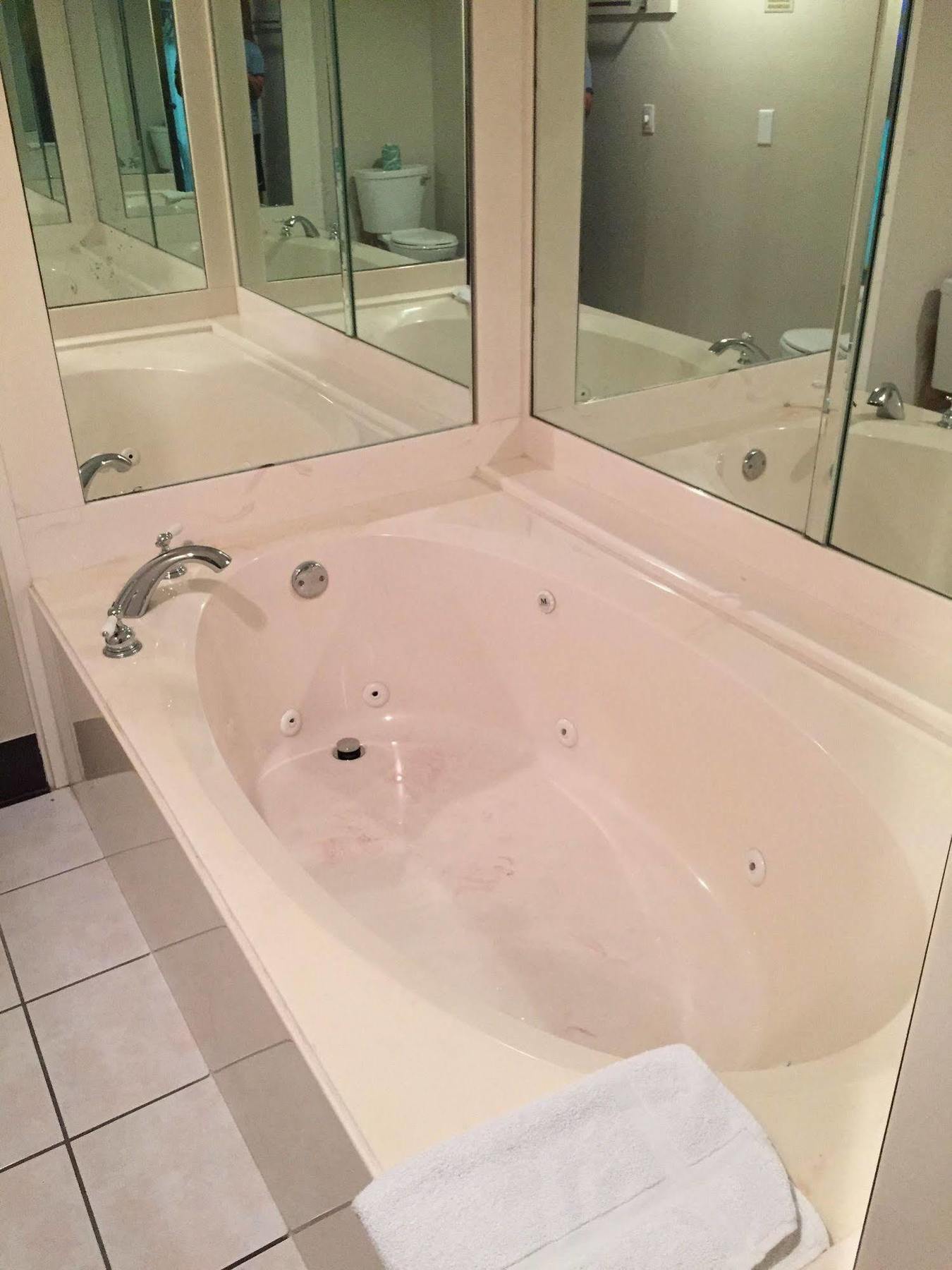 Executive Inn And Suites 戴尔斯堡 外观 照片